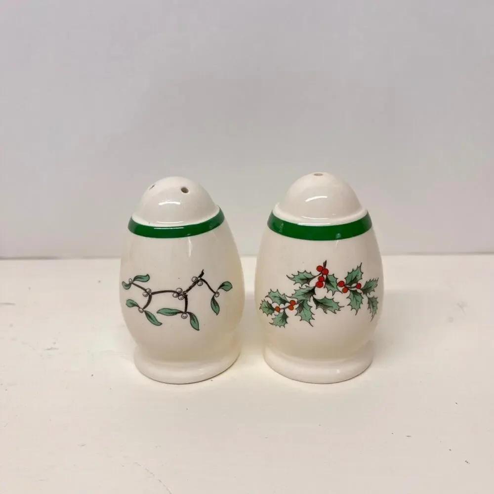 Spode Christmas Tree Salt And Pepper Shaker Set